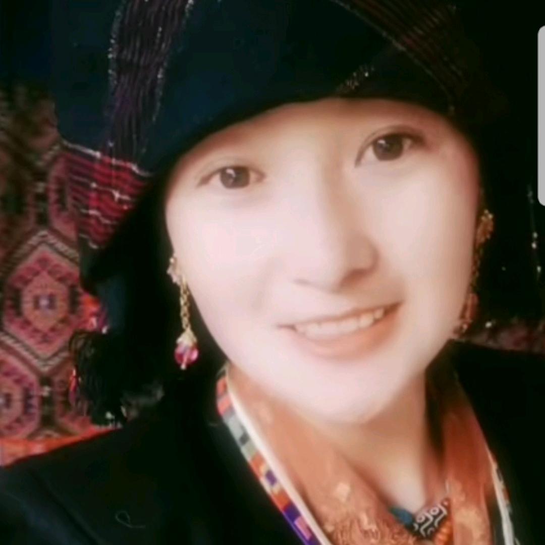 🌸生活不在别人嘴上，我们自己脚下🌺