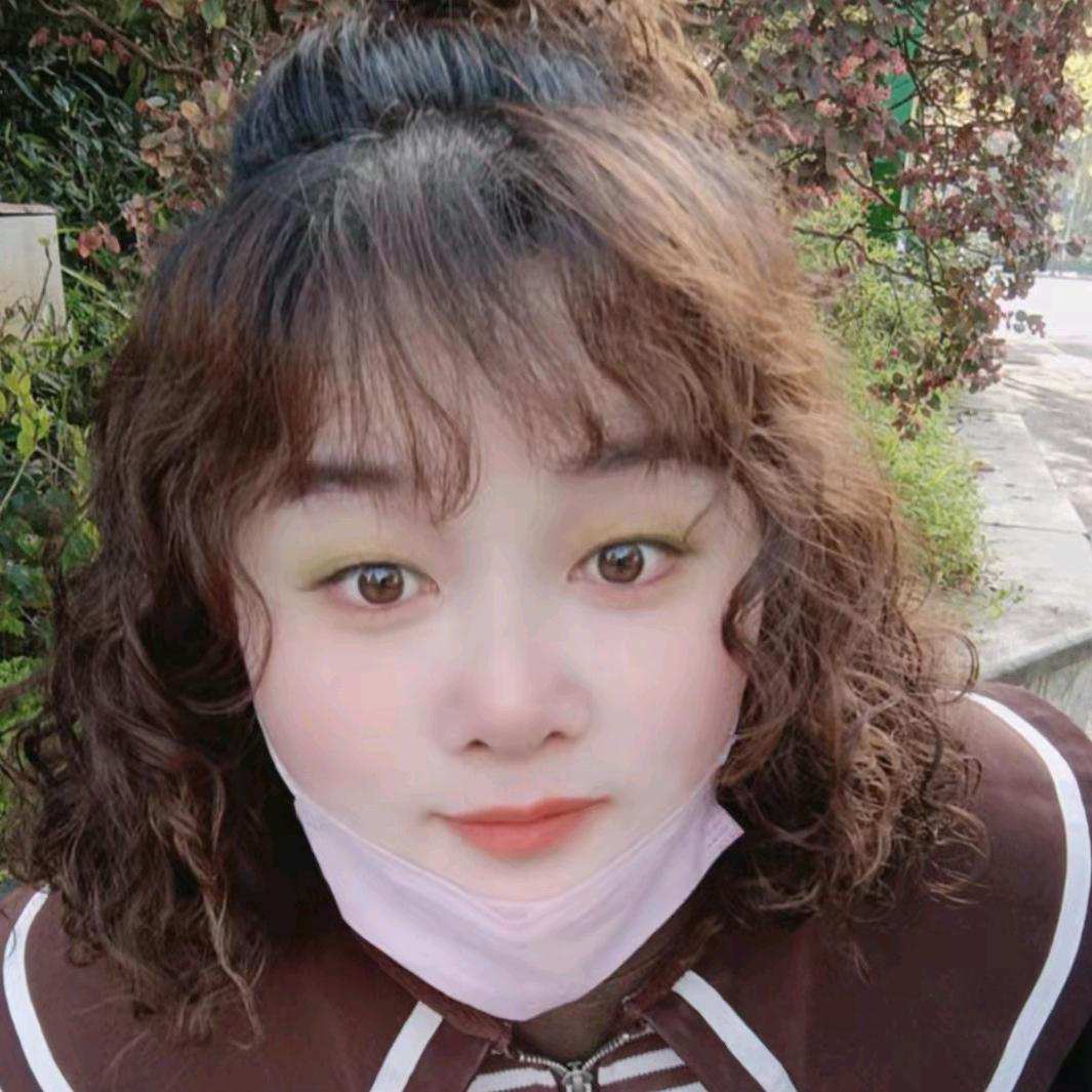 小丫美甲咸宁温泉步行街二楼