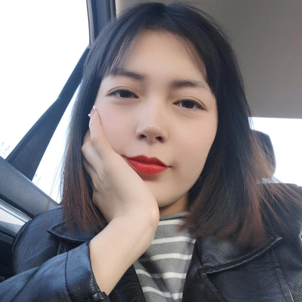 湾里做脸的夏玲