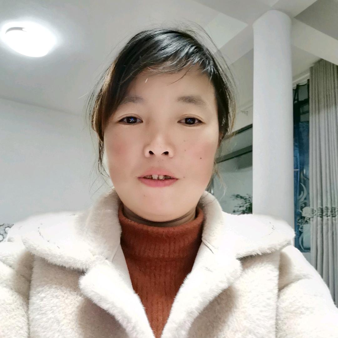 龙艳