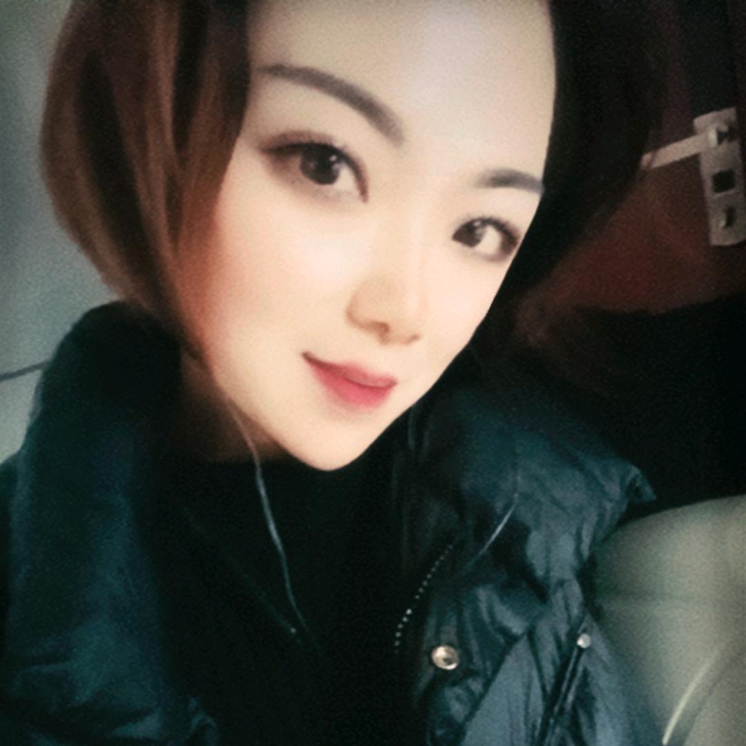 嫣然一笑💋
