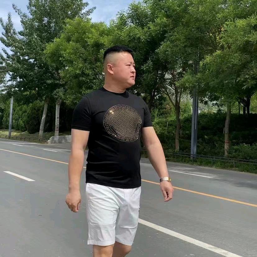 帅气男人