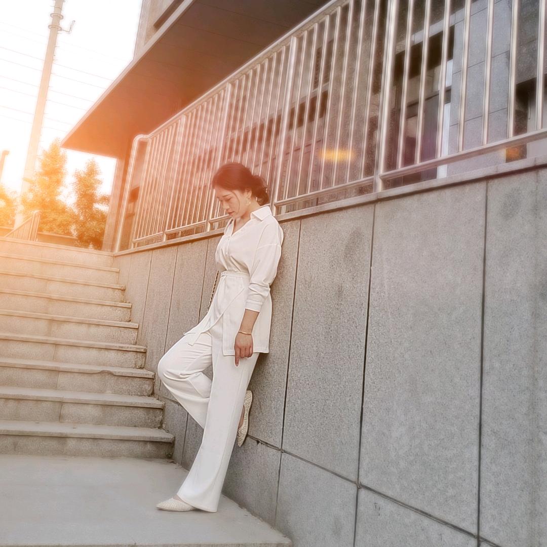 拓石镇《恋妆美业》