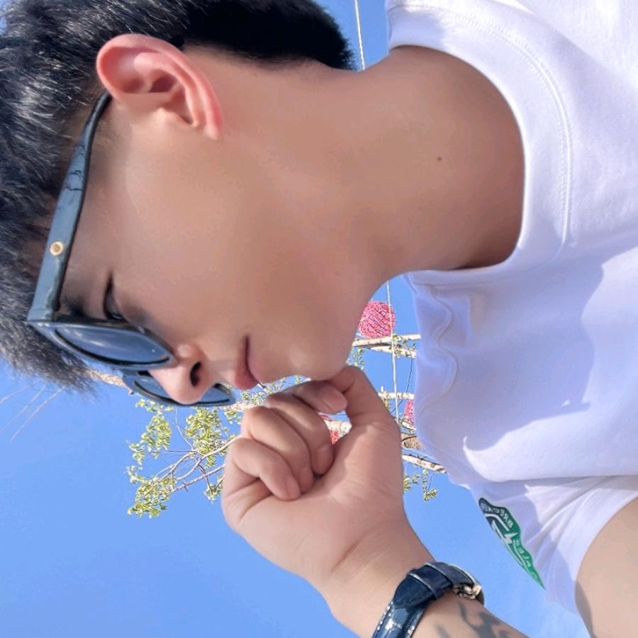 喜欢装点小糊涂