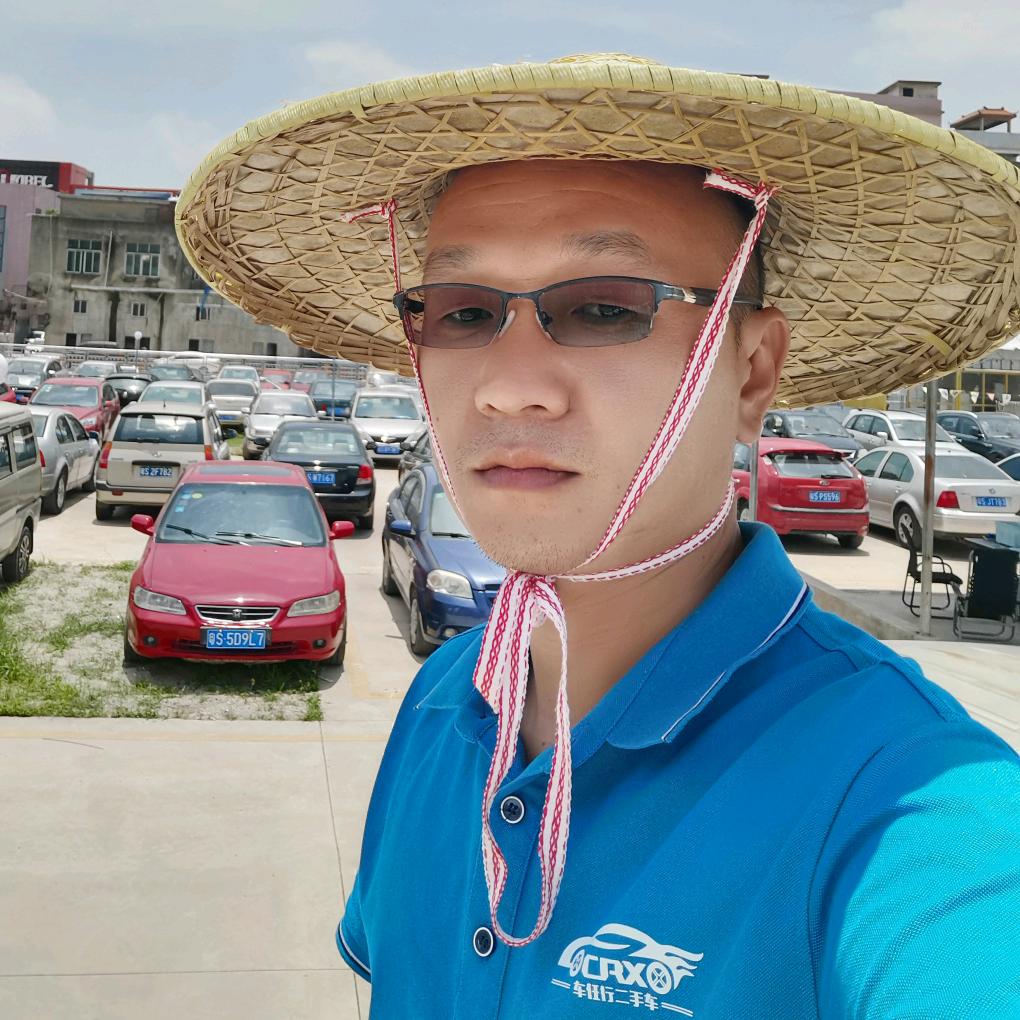 老黄 路任行二手车