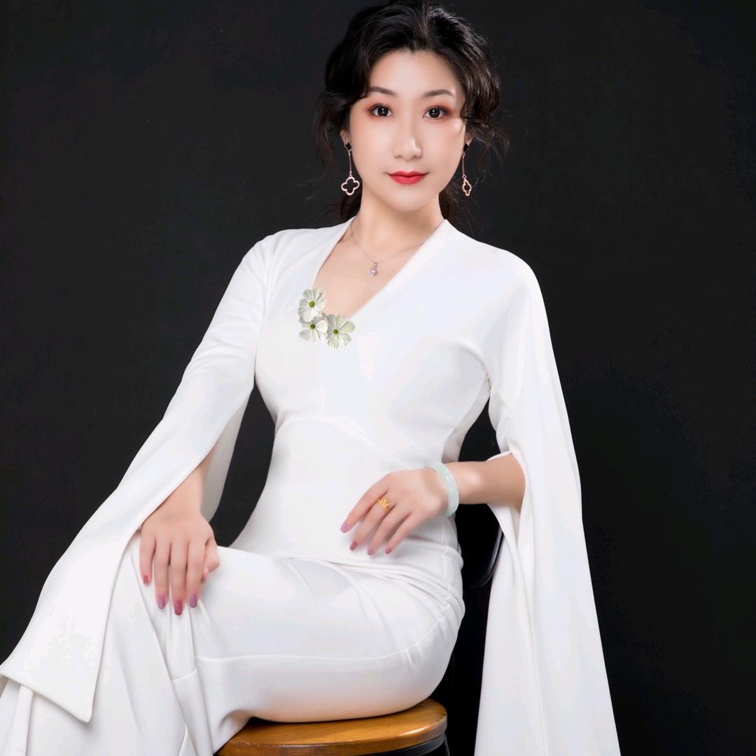 征女王「本宫秀高端美妆护肤」创始人