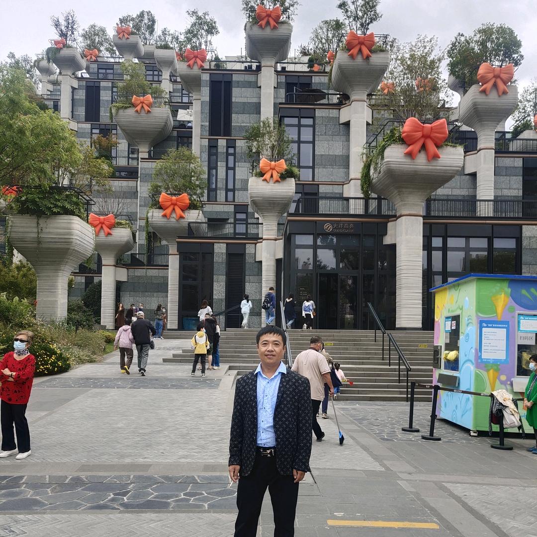 木 易 ☀🌙  輝⁷⁷⁷⁷⁷