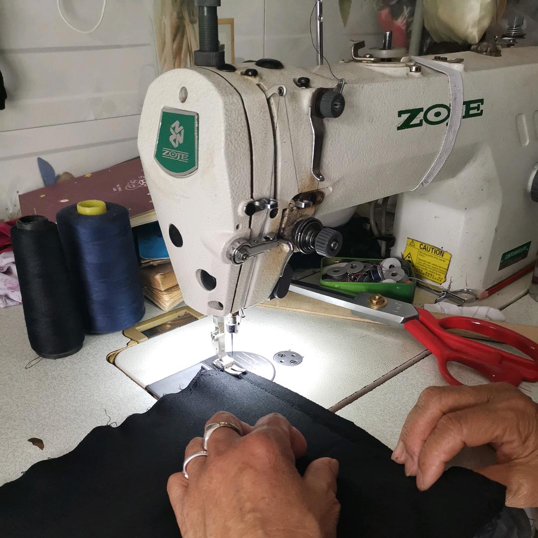 闫老师专业修改高档服装