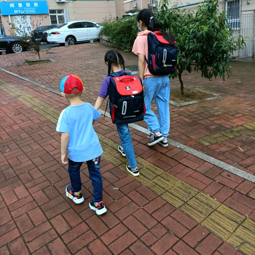 ─=≡Σ((( つ•̀ 3个宝•́)つ