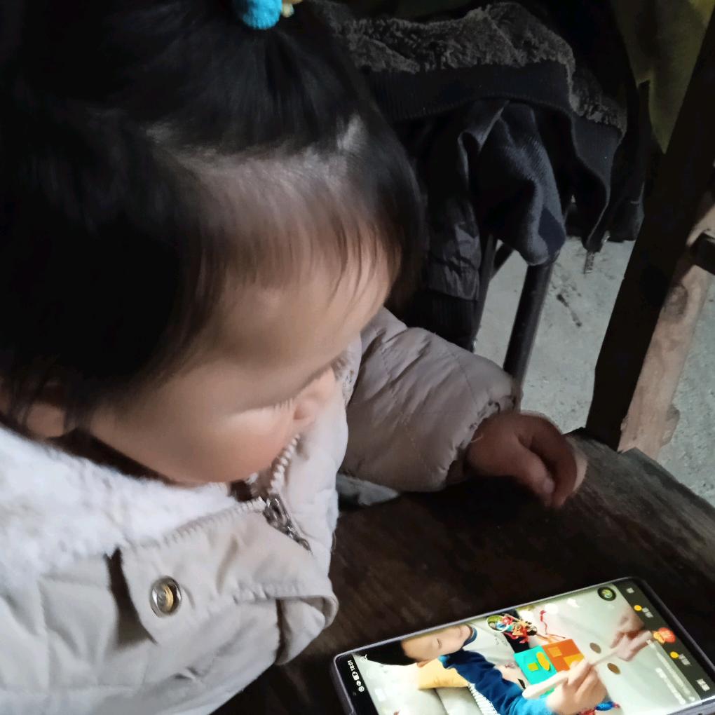 亅