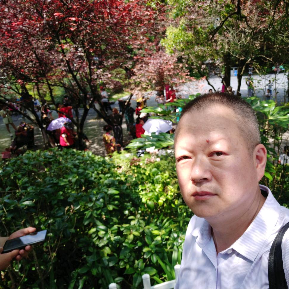 新疆德瑞盛商贸有限公司