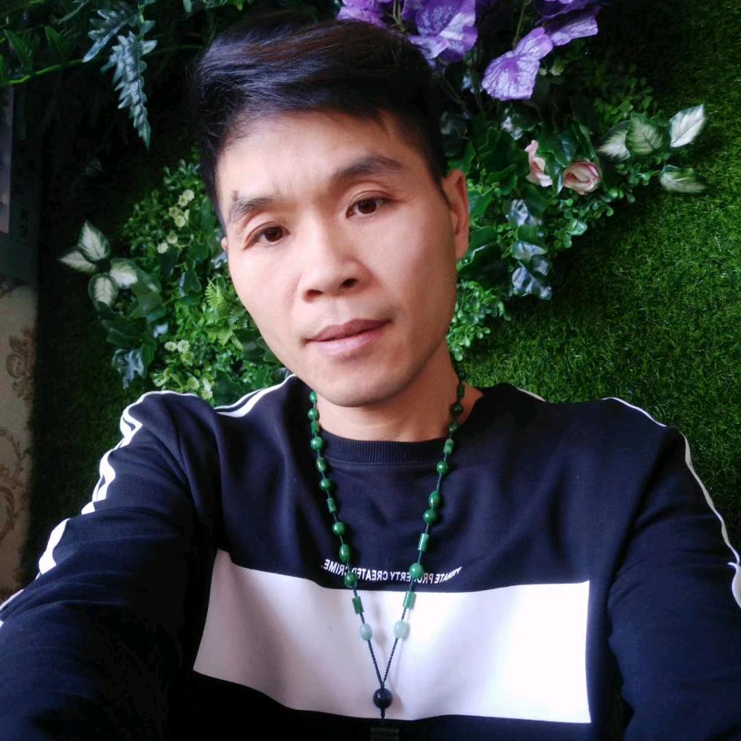 我是一切的根源专业长发剪短发