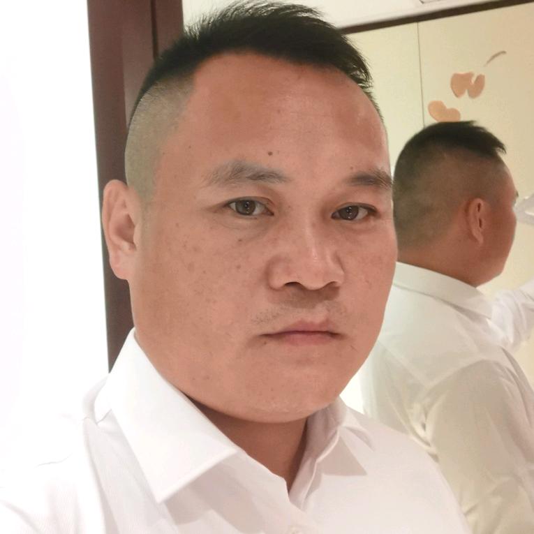 宝庆80后卡车大叔