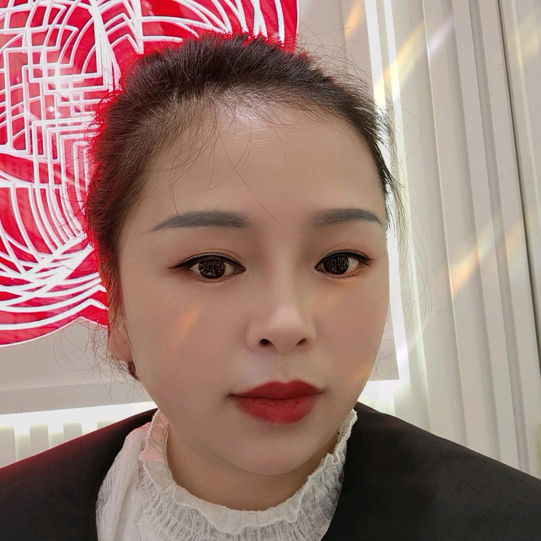 @吟吟霖霖《橱窗有好物》