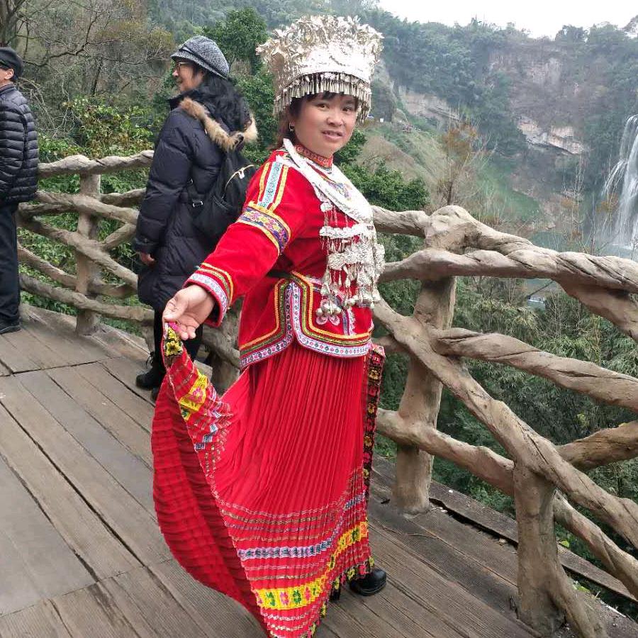 快乐一家人_本人姓黄