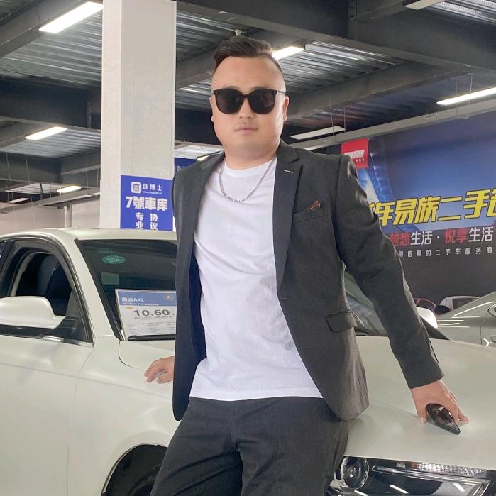 优车易族(黑蛋）