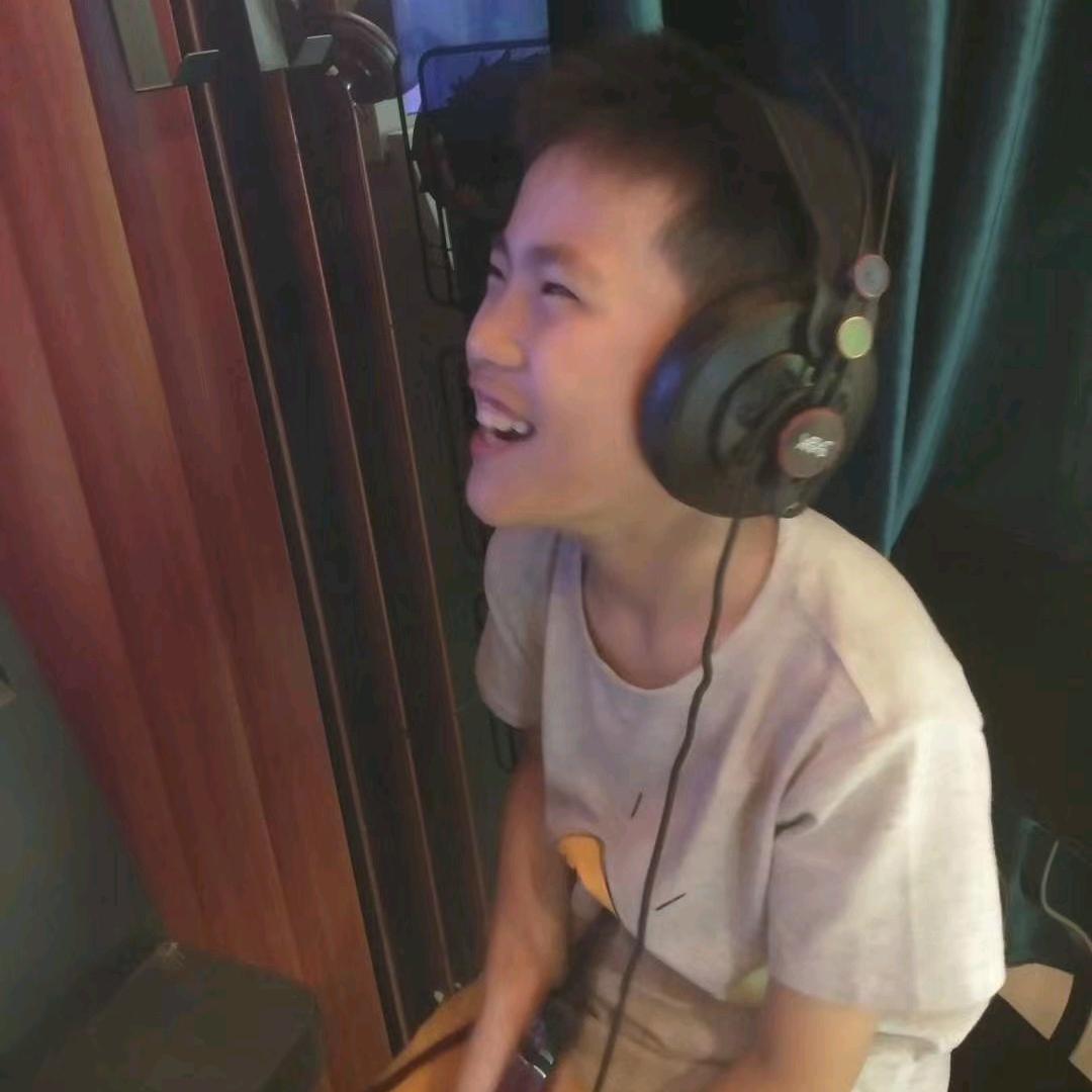 格格不入（拒聊）