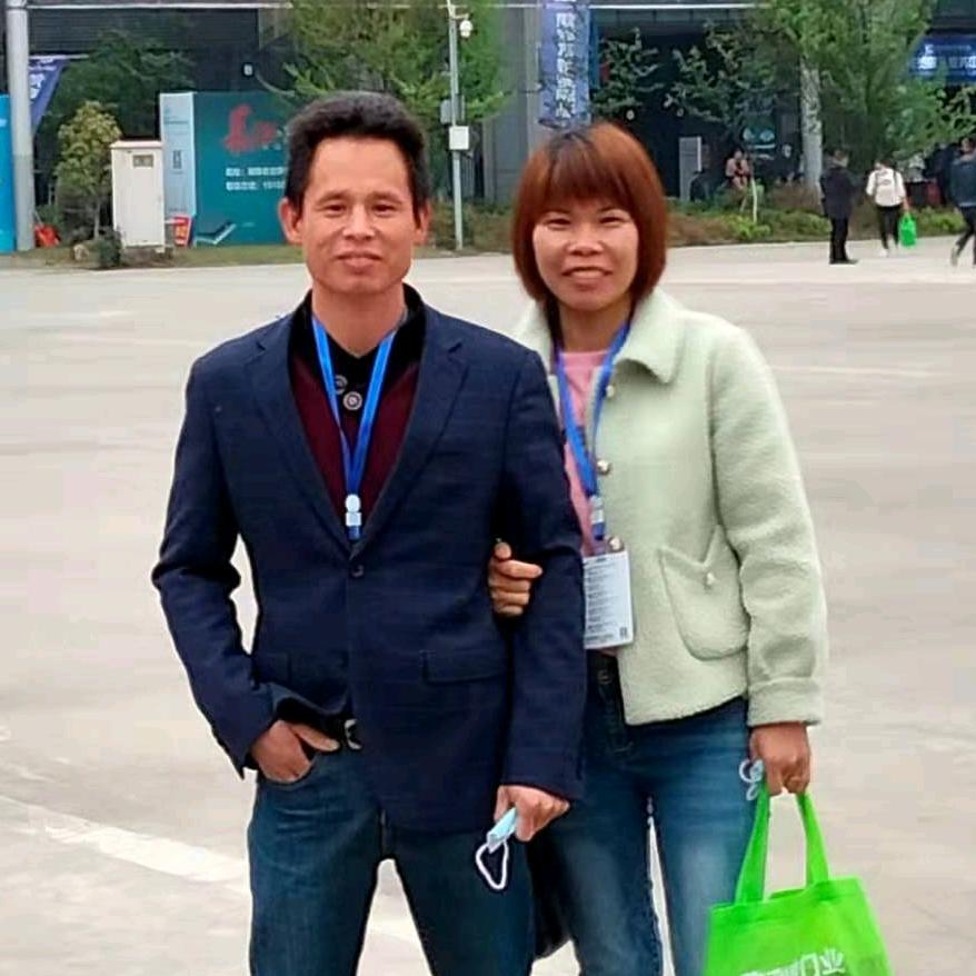 宁远县万家门窗