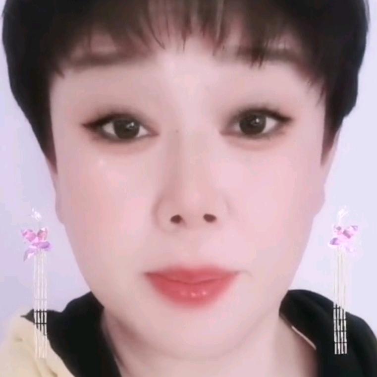 平淡一生，女，