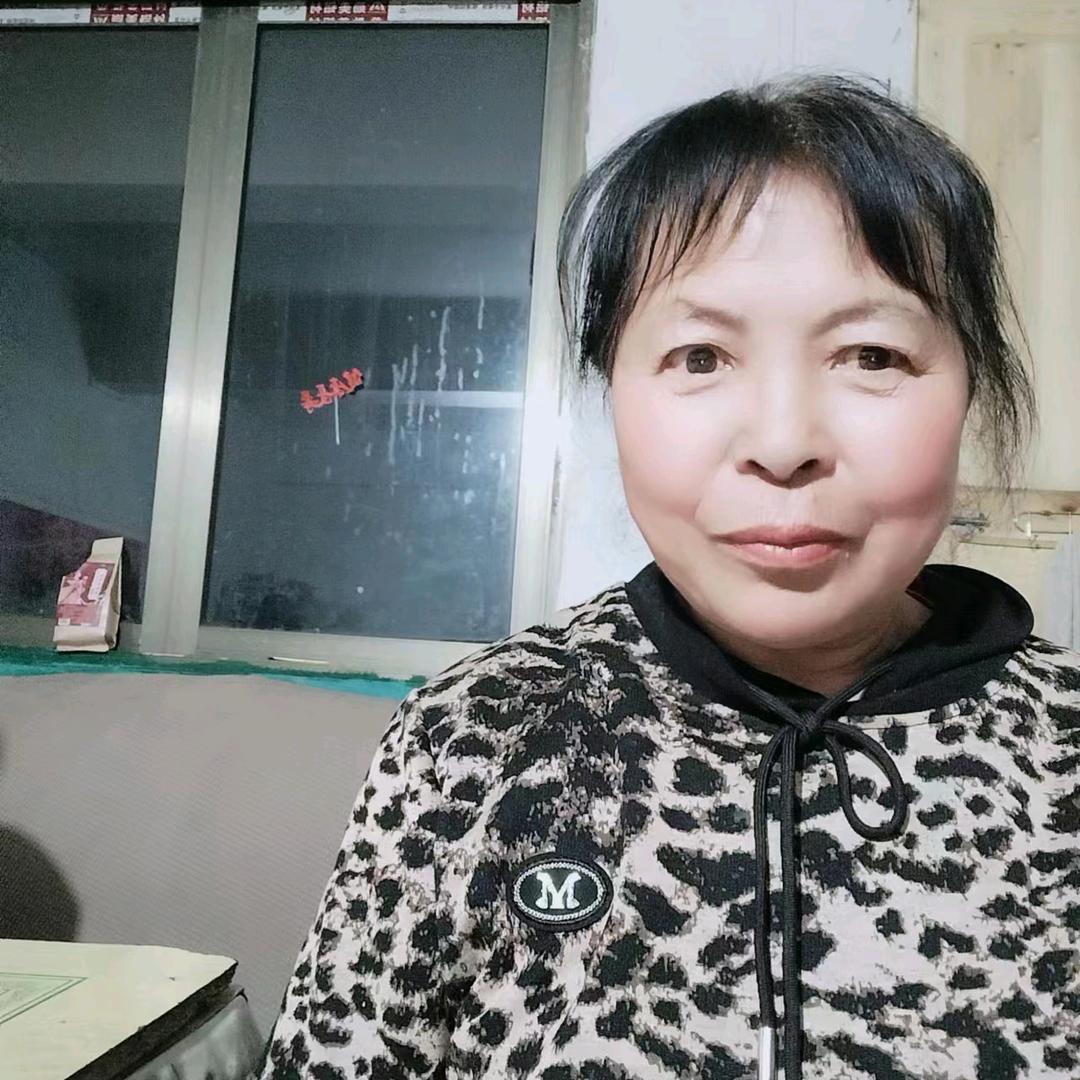 翱翔蓝天