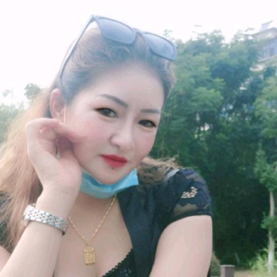 红姐，兴隆寨婚庆策划