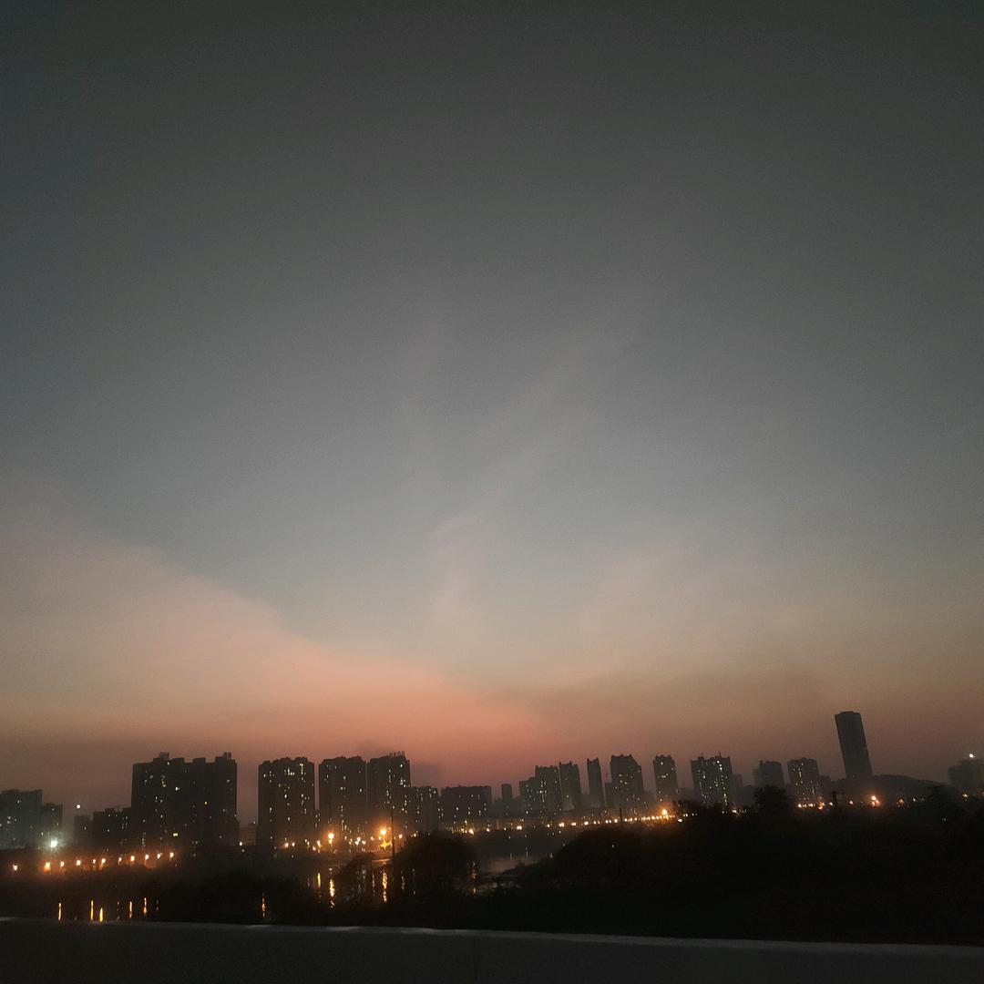 宏老弟