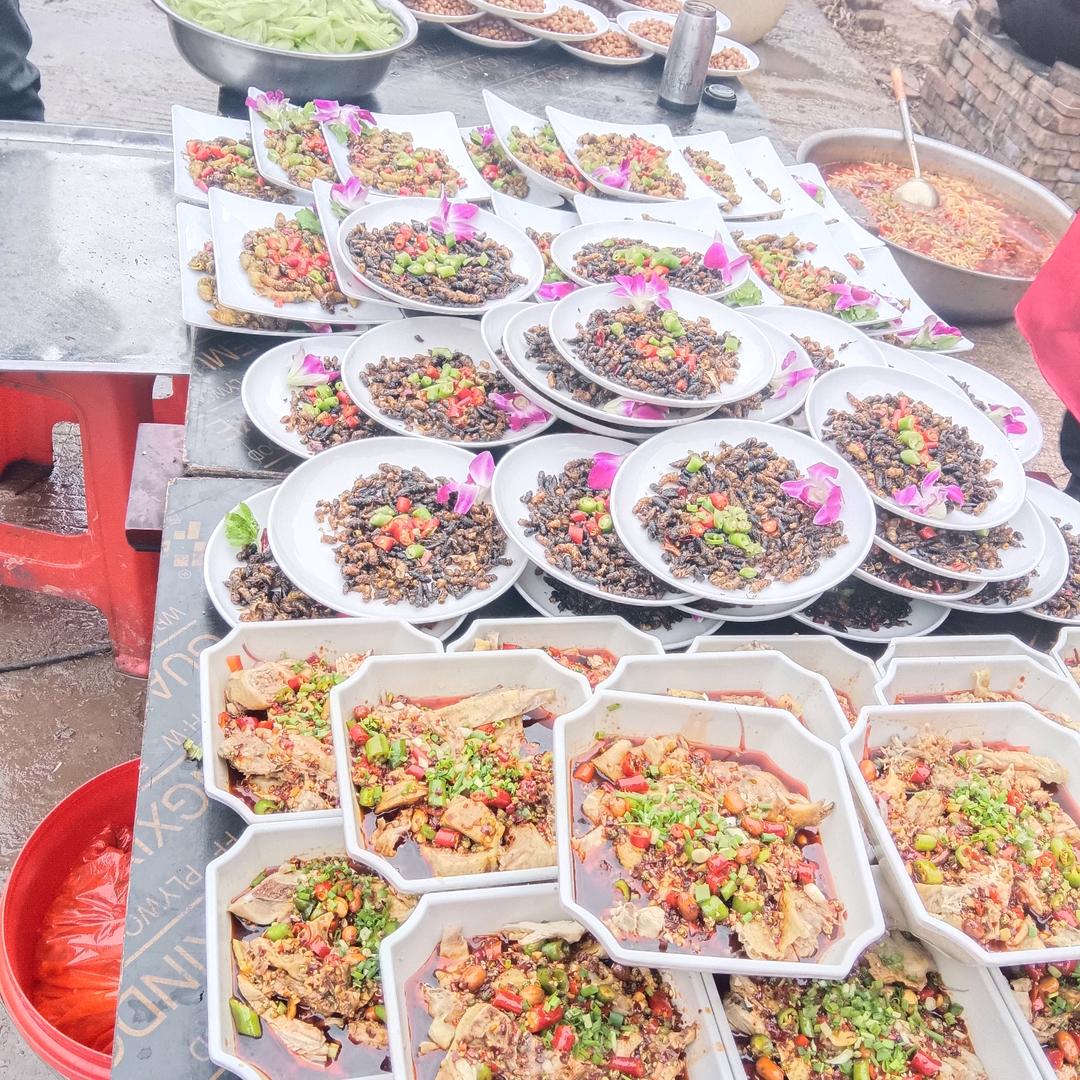 山野村夫一条龙厨师团队