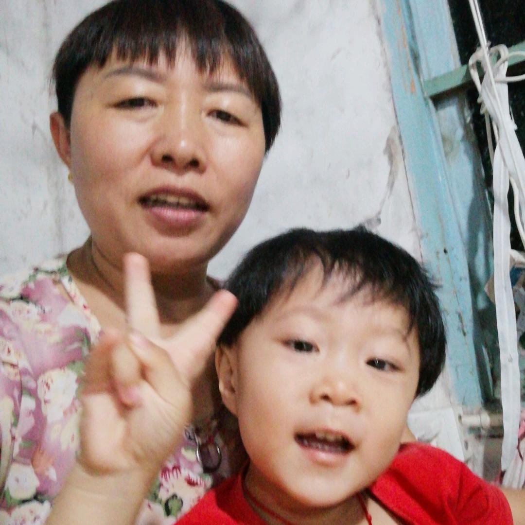 四个小孩的奶奶