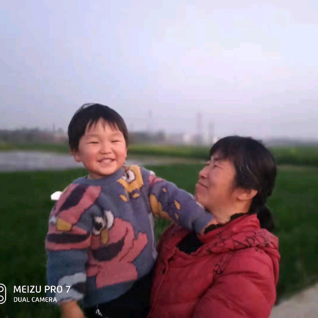 久久。