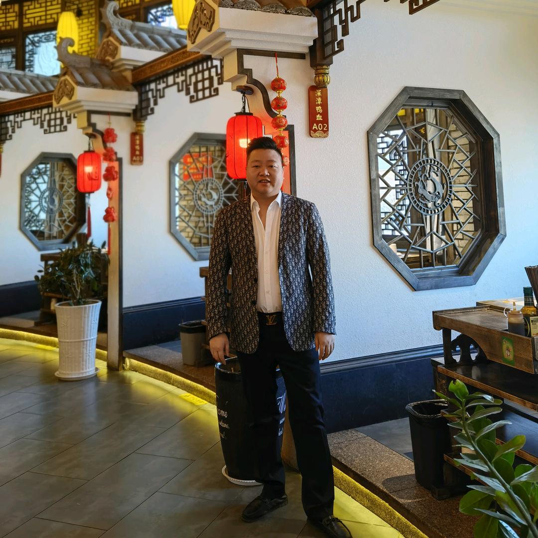 小二哥