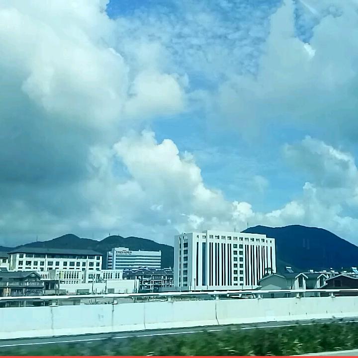 @秋天的云