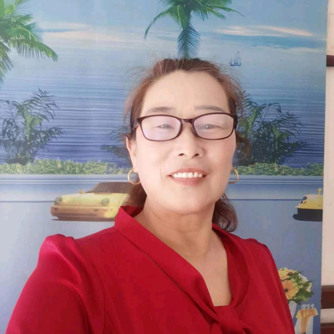 微笑英姐