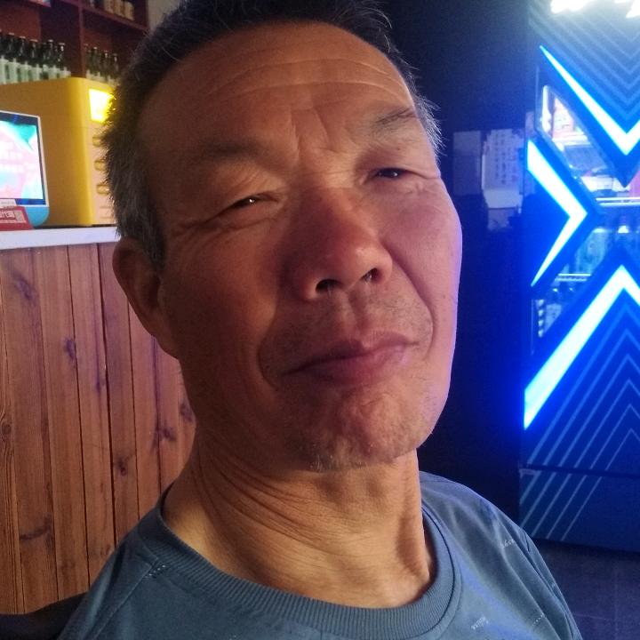 幸福快乐一家人