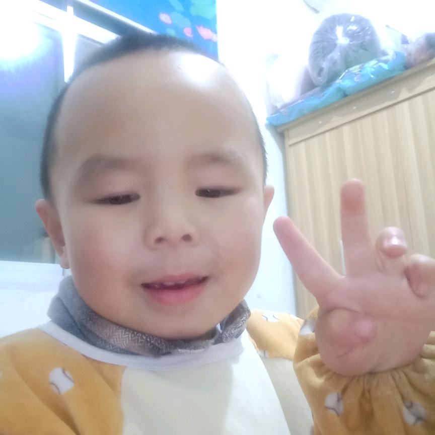 辉