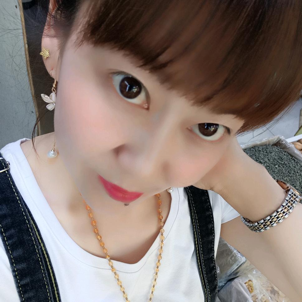 《妮妮》