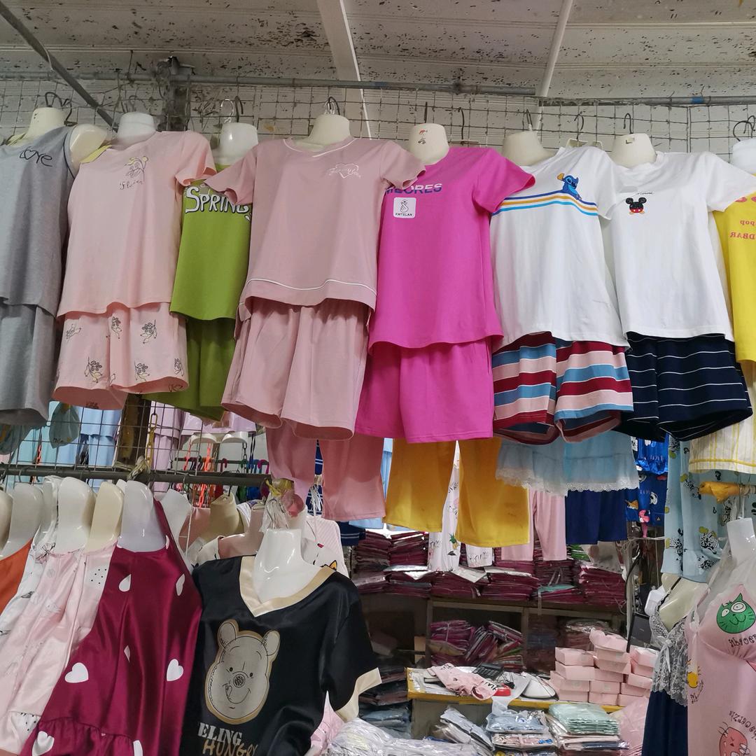 湛江市大型批发睡衣行〈戏迷〉