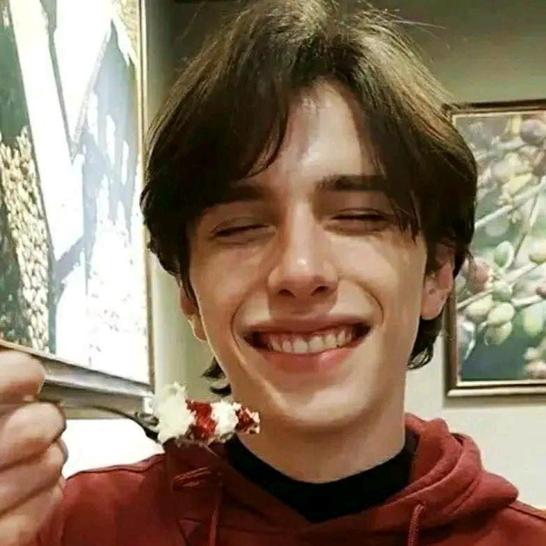 看见我刷抖音请骂我