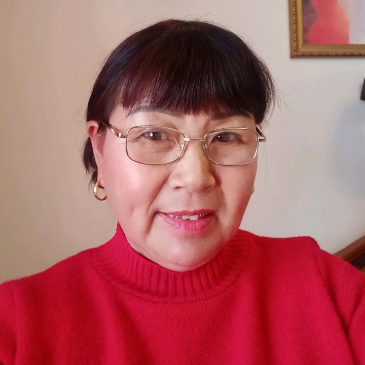 张英。