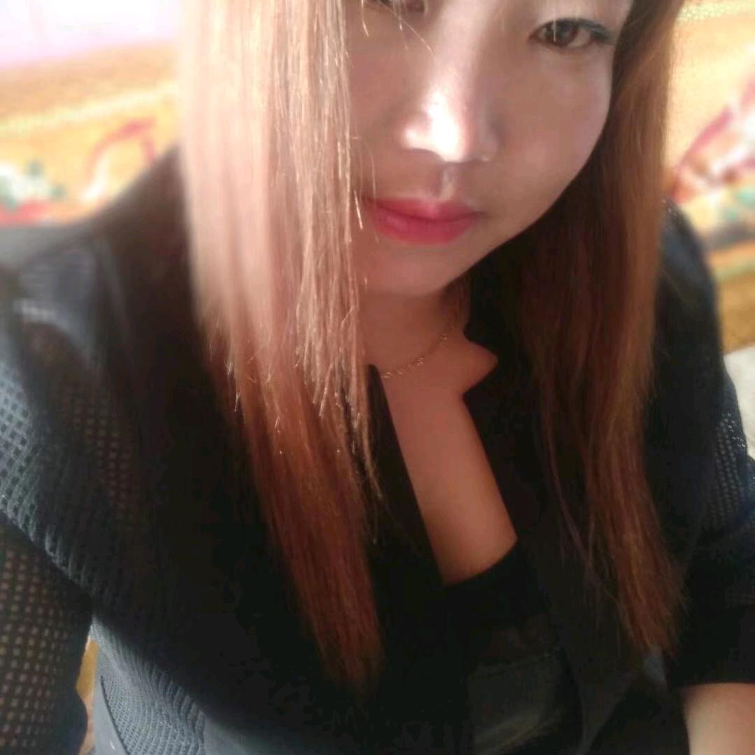 拖鞋村姑。