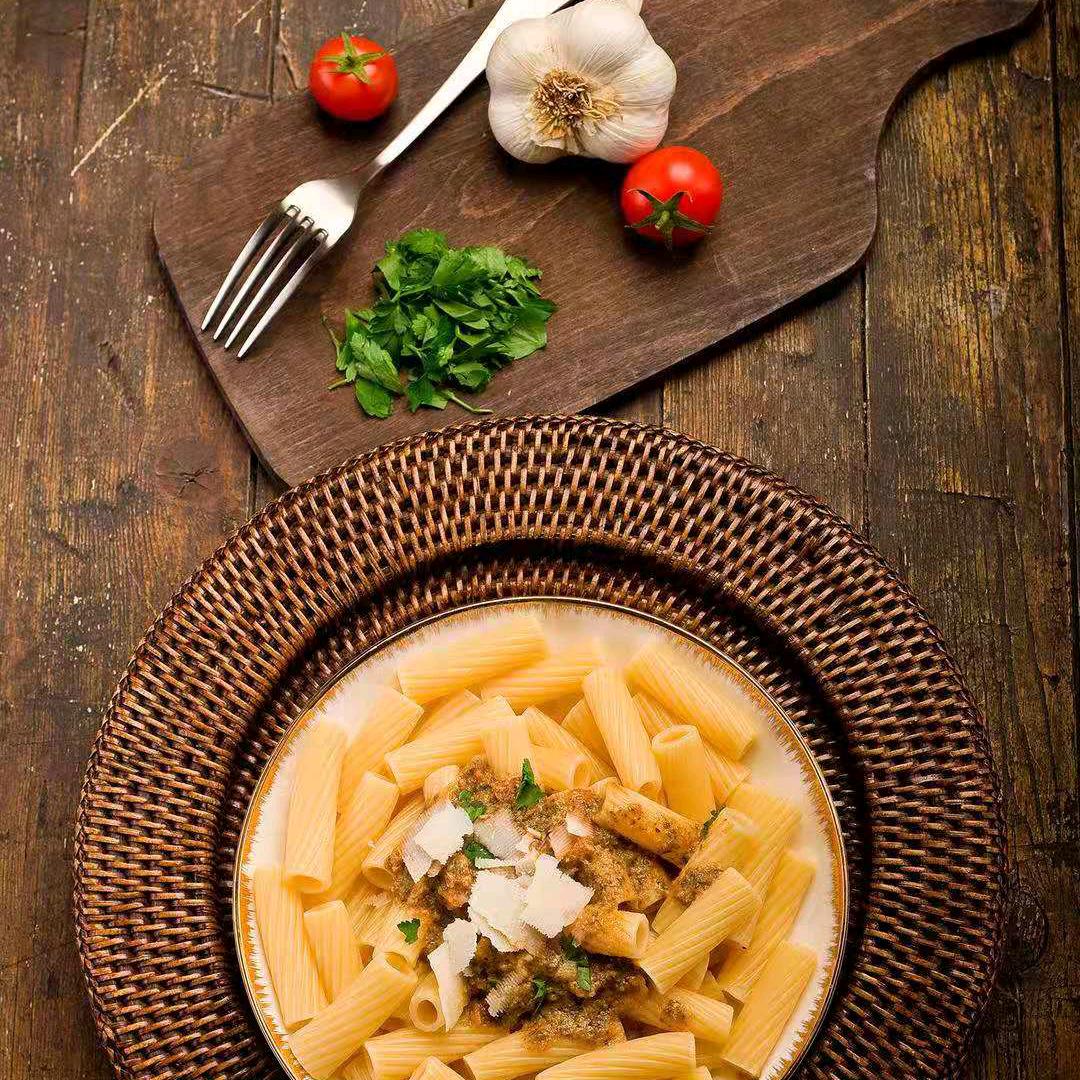 《杰出青年家》