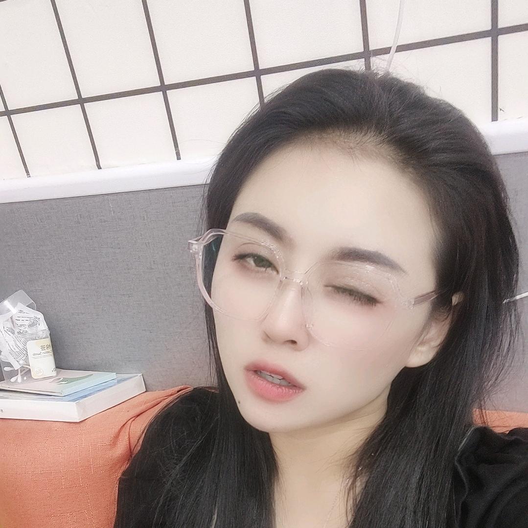 妍妍烫染造型