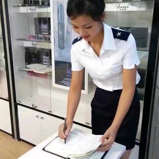 阜阳颍东开发区新华街道内衣店王小花