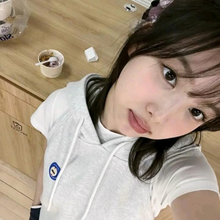 人见人爱哥打小就帅