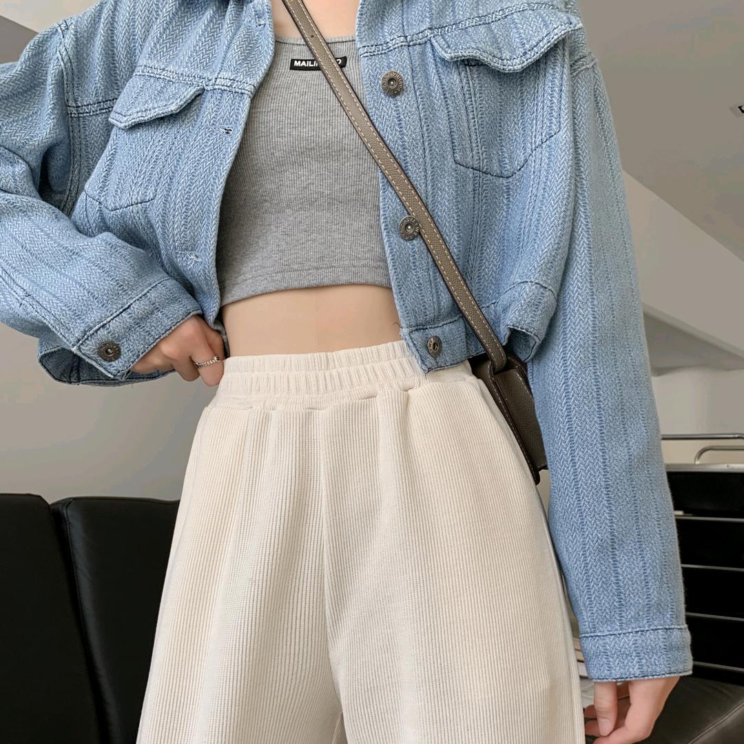 拓蕾服装工厂