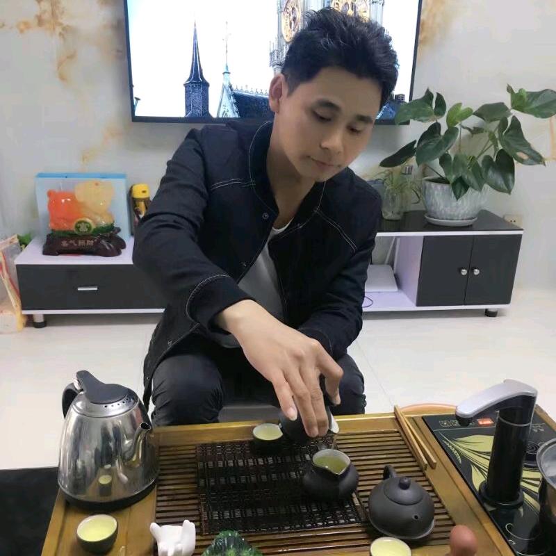 男儿志在四方