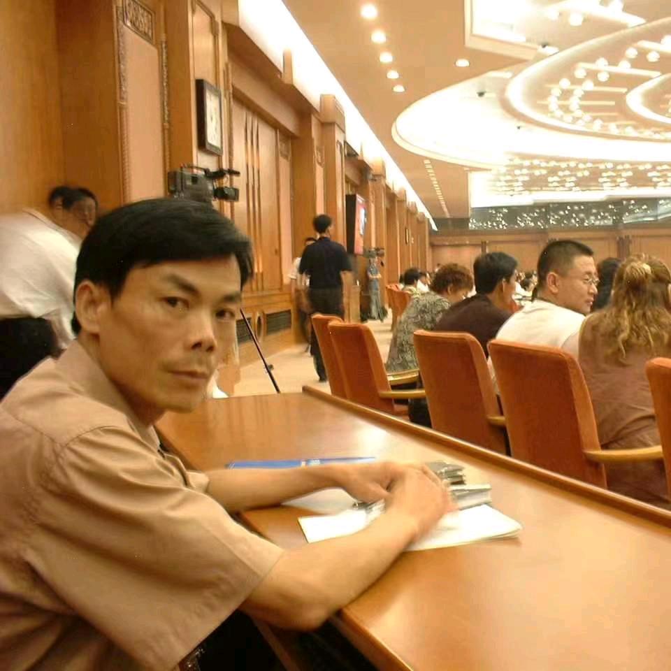 龙华夏汉谈民生