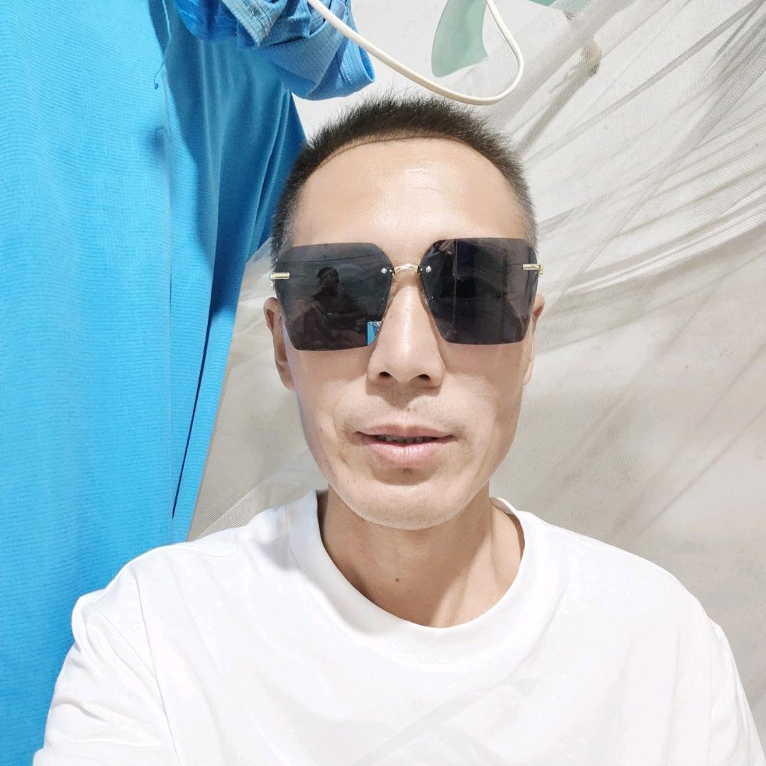 董海宏