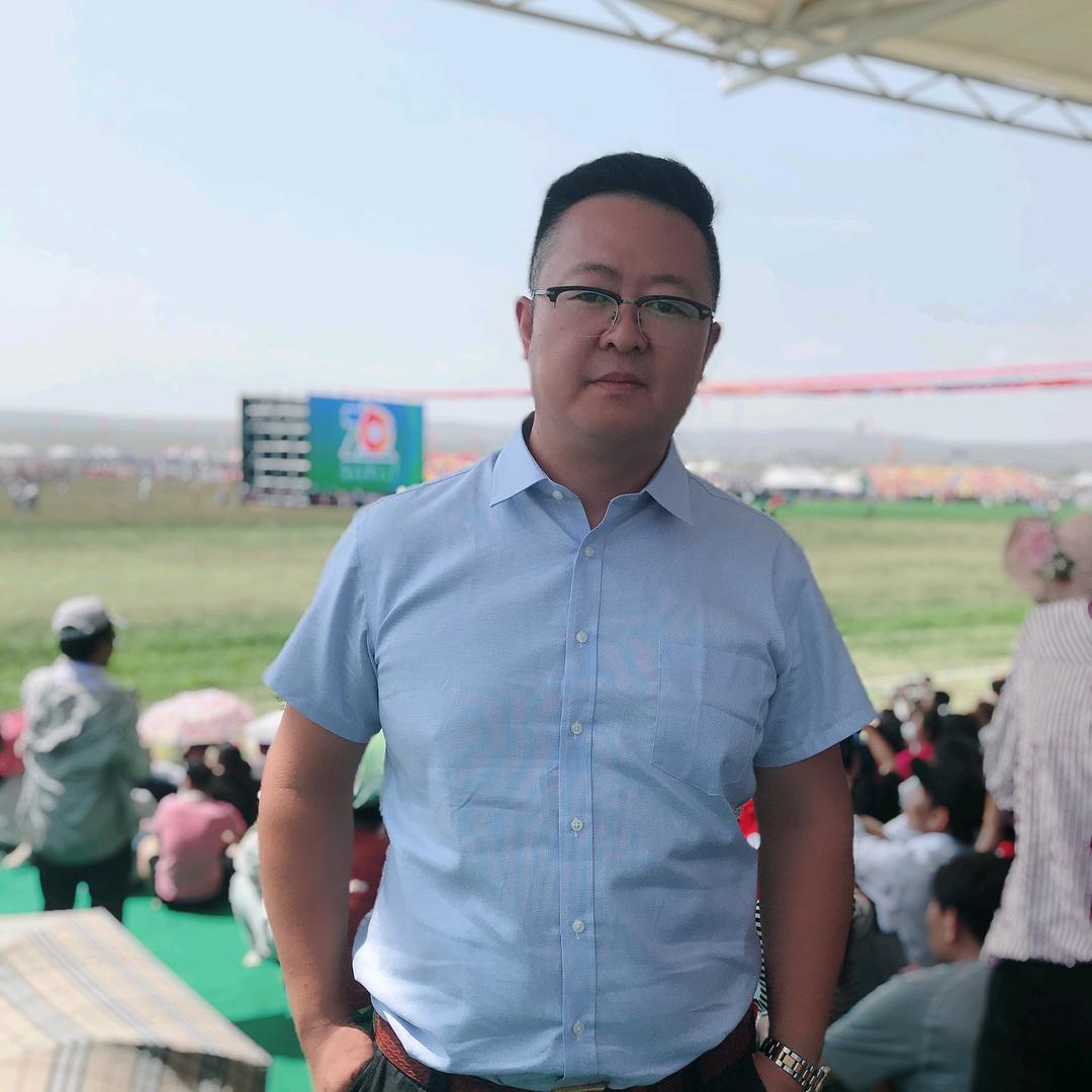 潭斯哥严选优车新能源汽车