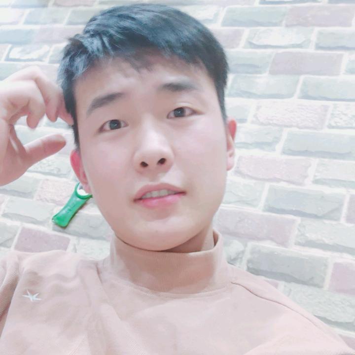 阳光下的旺旺