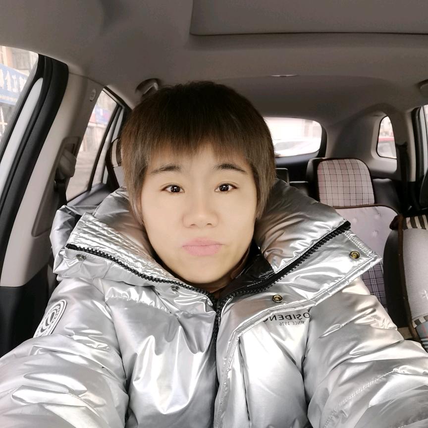 钱星伊
